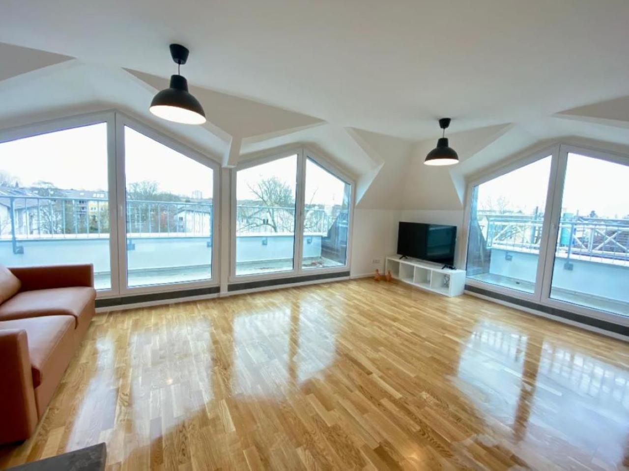 Schoenes Erwachen Im Frankfurter Penthouse Frankfurt am Main Exterior photo
